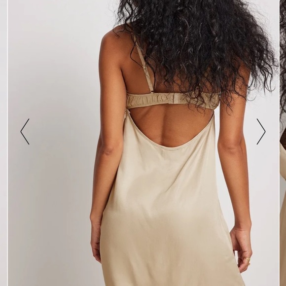 NA-KD Satin night cup dress lingerie - Picture 3 of 9